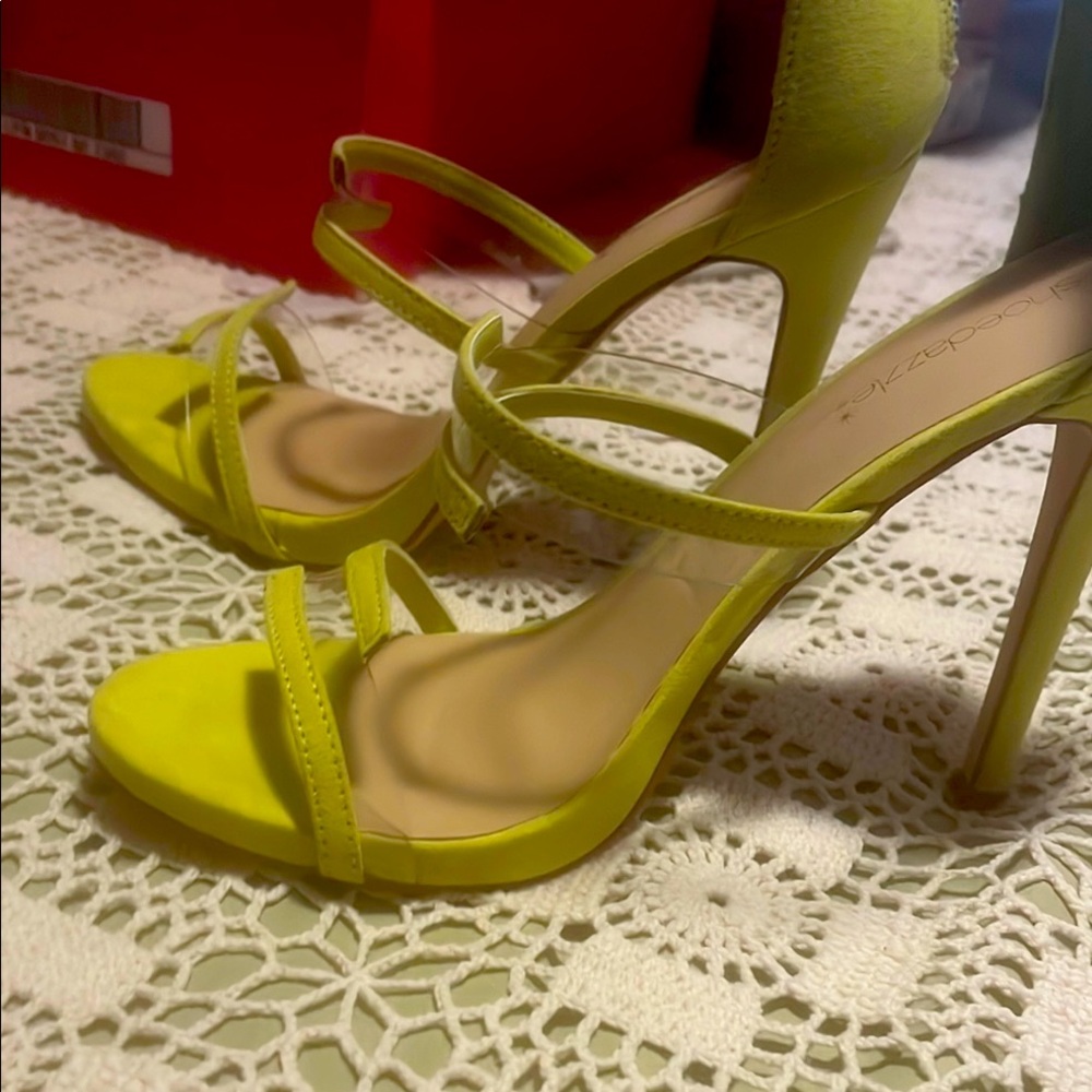 Shoe Dazzle Yellow Heels with Stiletto and Clear Straps